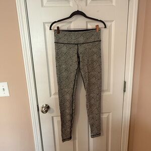 Lululemon Athletica Floral Black and White Leggings